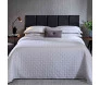 Cabeceira estofada modular casal corino preto rajado. ambiente